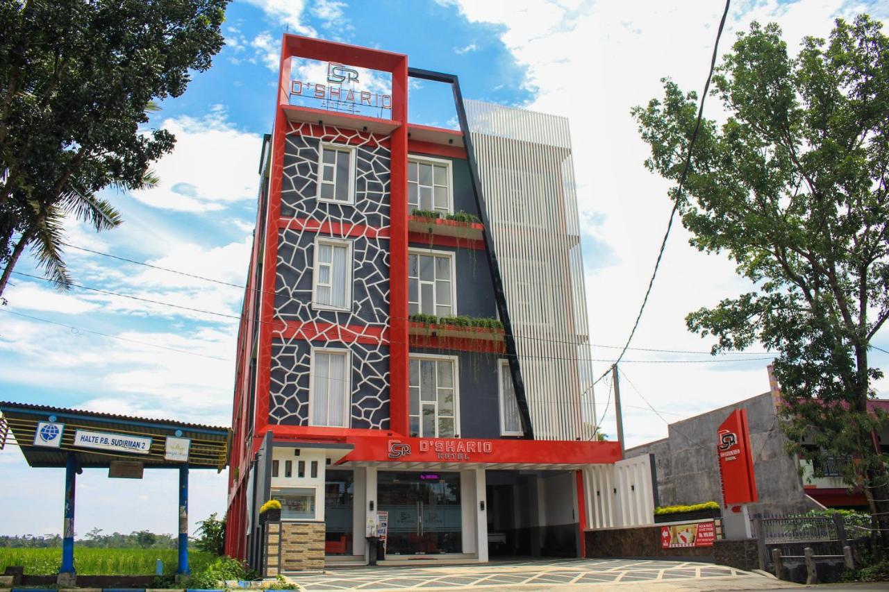 D'Shario Hotel Kepanjen マラン エクステリア 写真